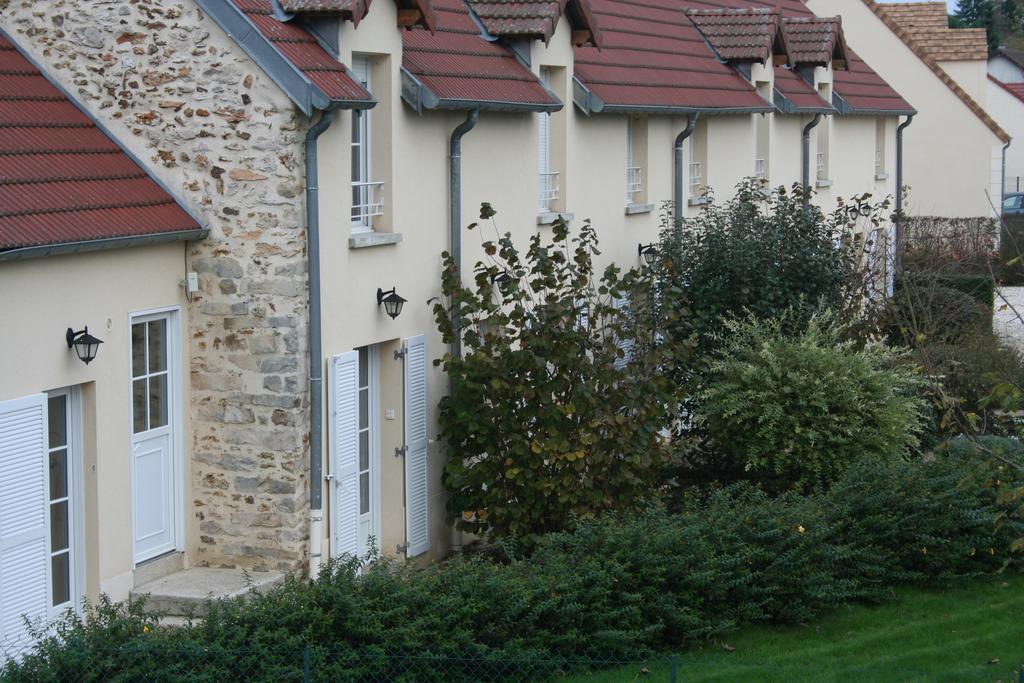 拉克鲁瓦德拉雅尔里耶度假屋 Châtres 外观 照片